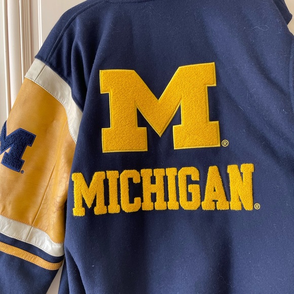 University of Michigan “Fan” Jacket. - Picture 5 of 6
